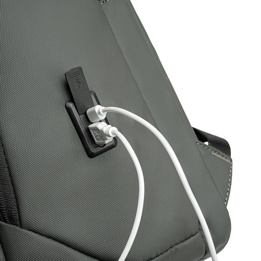 Compacto Pro: MarkRyden Top Seller Futuristic Design Simple Large Capacity Daily Backpack