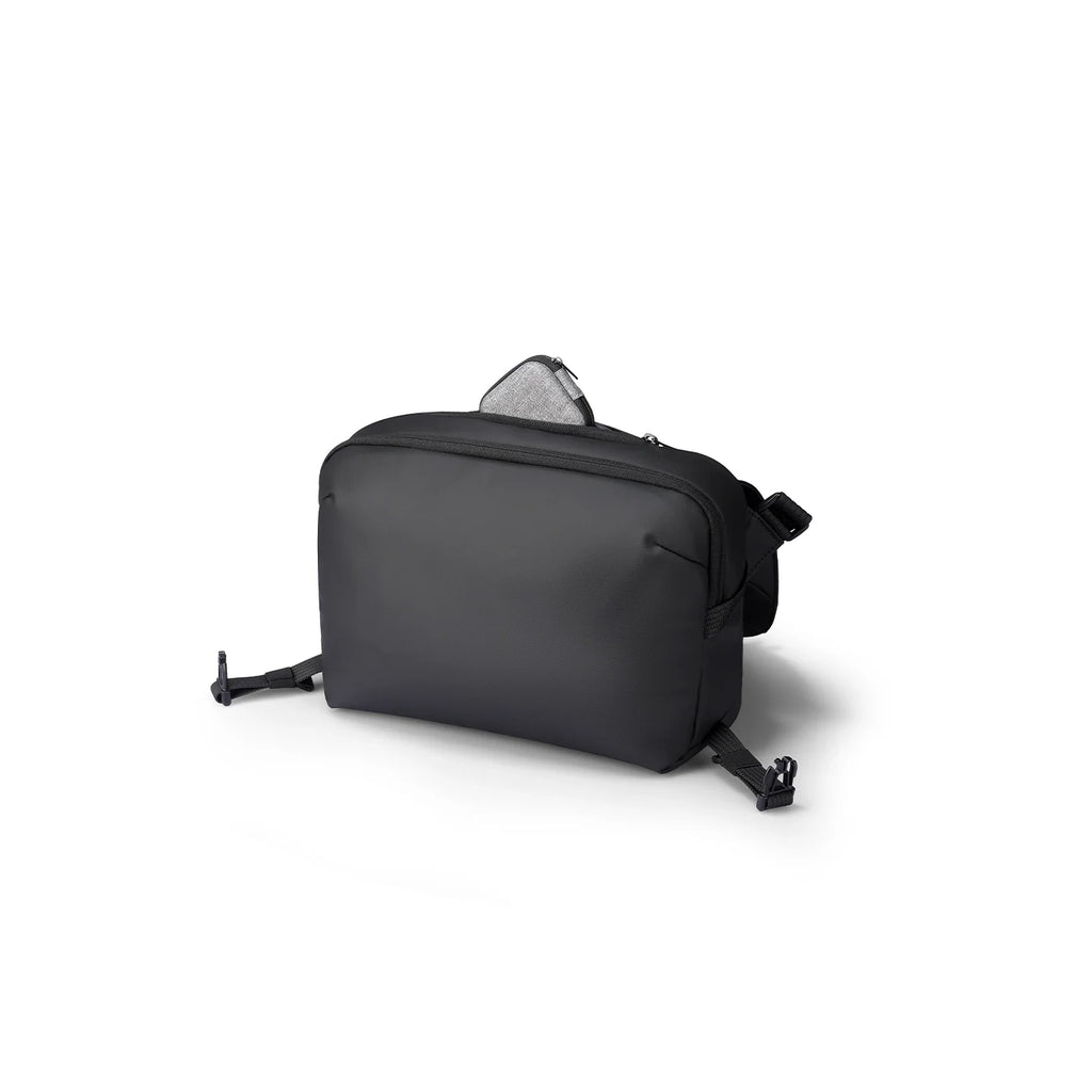 GameFlow: 500g Waterproof Switch Sling Bag for Urban Gamers