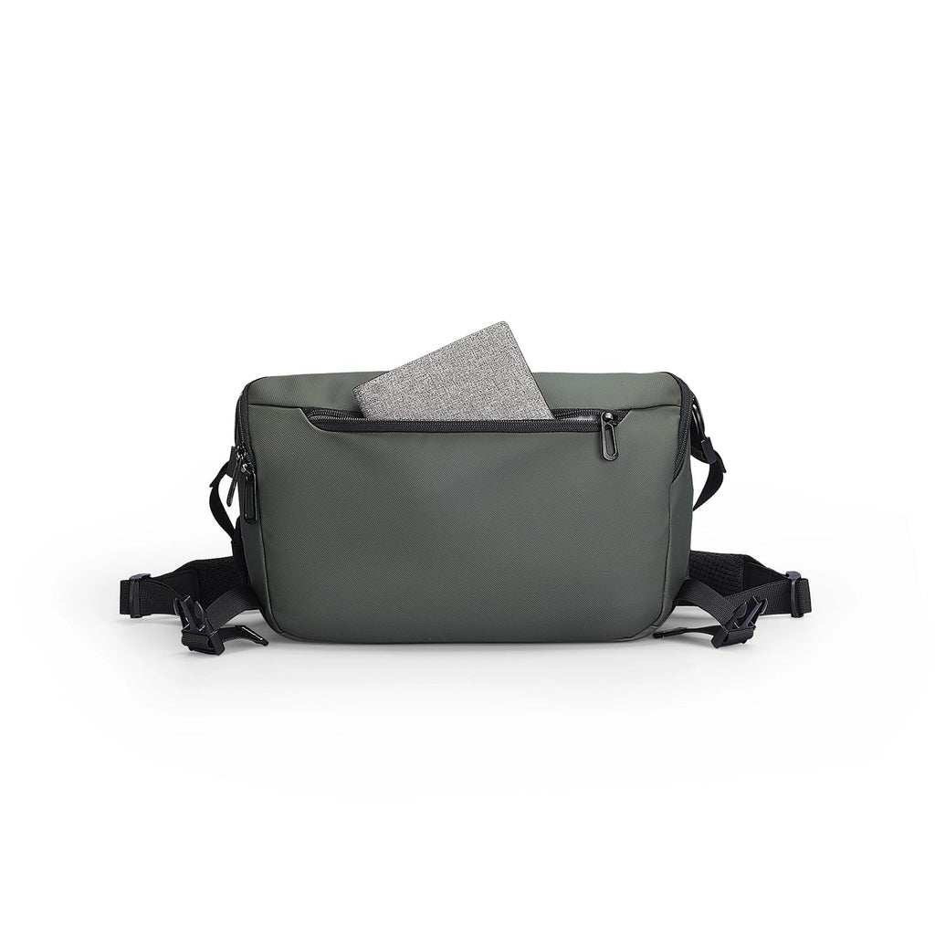 Harvey: Leather Waterproof Multifunction Messenger Bag