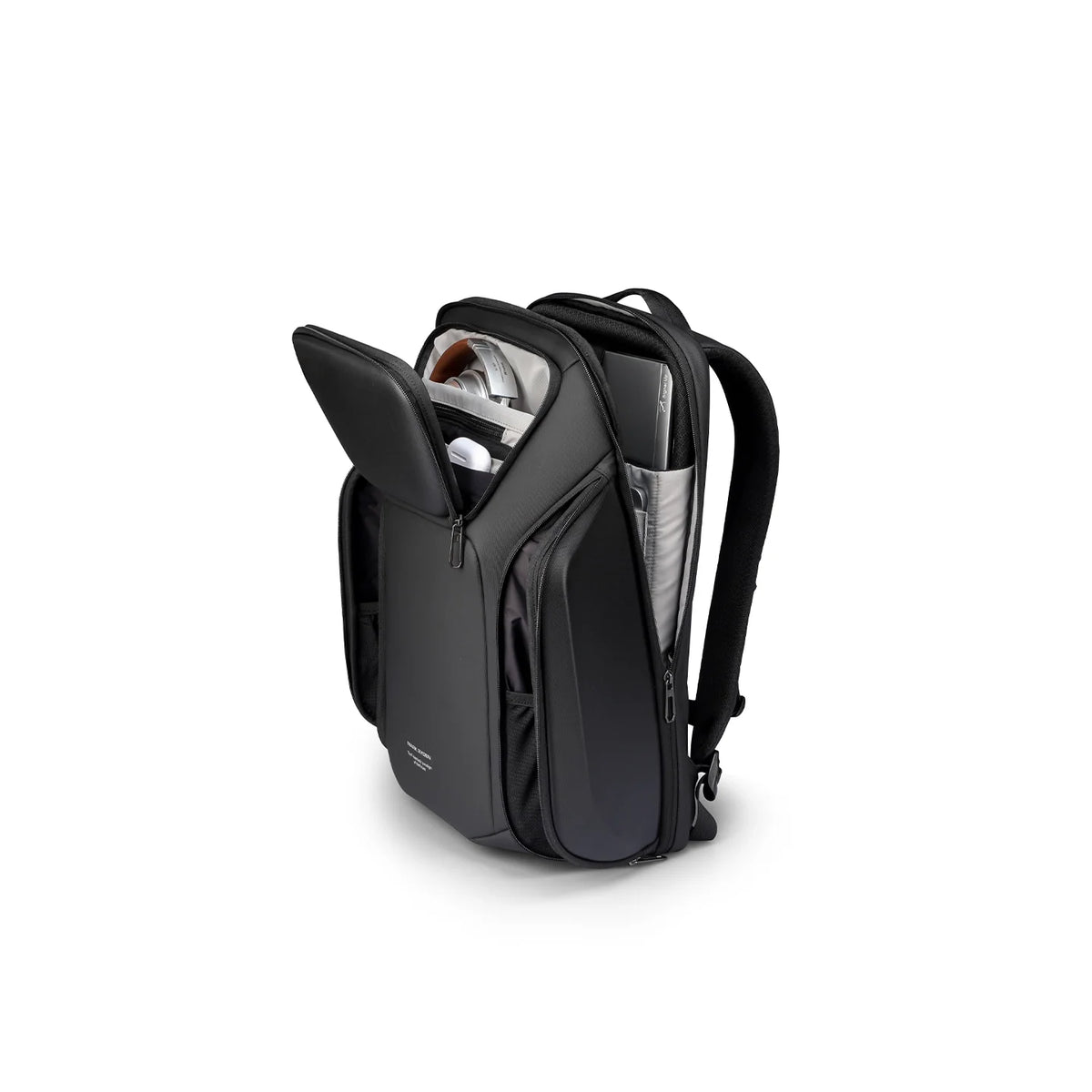 Polycom: Plan Your Day Comfortably With a Versatile Backpack