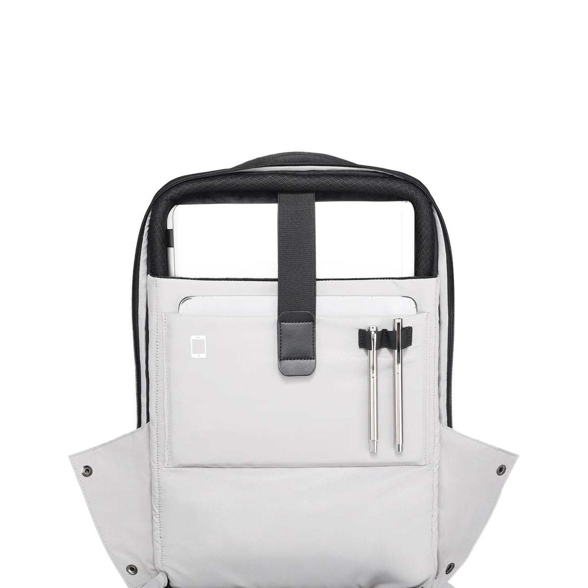 Polycom: Plan Your Day Comfortably With a Versatile Backpack