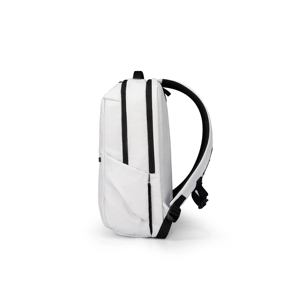 Summer Mist: Beat the Heat - Cool and Ultra-light Backpack for Every Adventure
