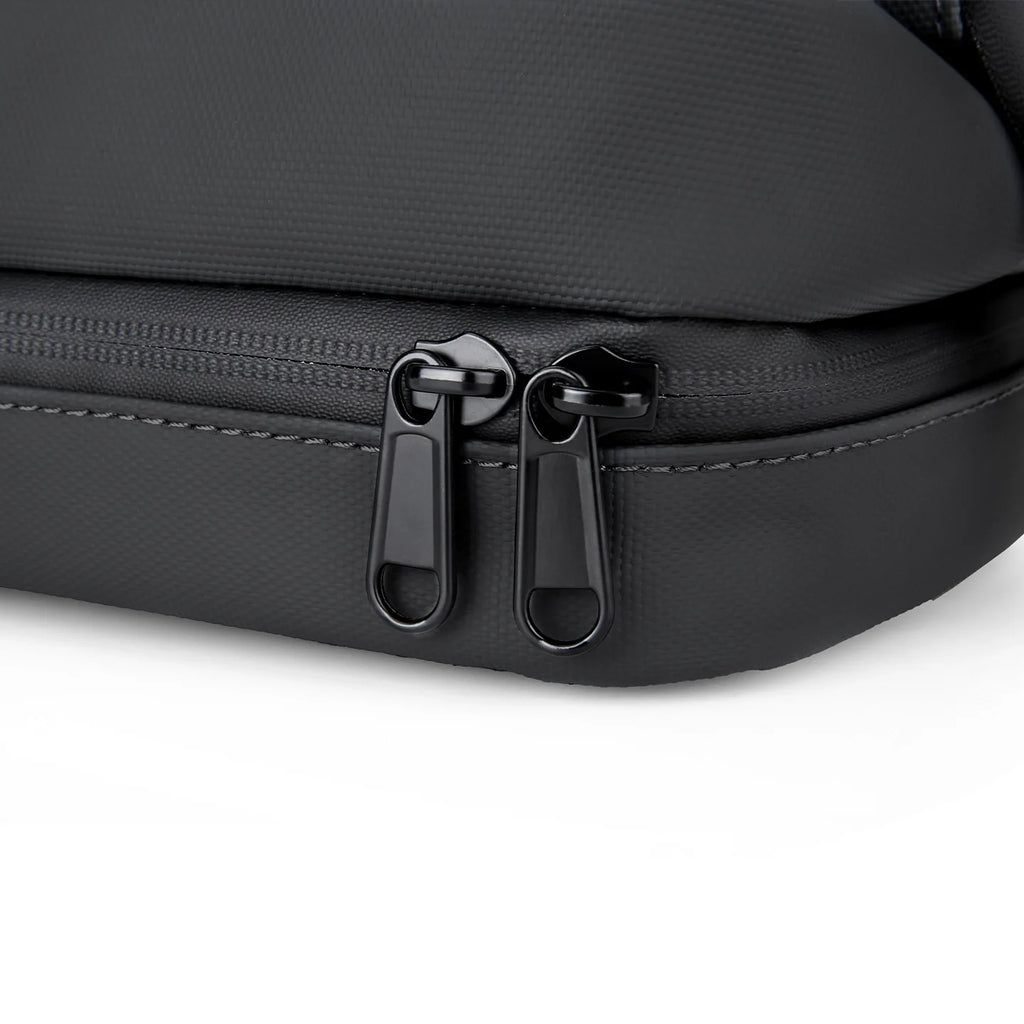 Switchstorage V: Toiletry Bag with Wet and Dry Areas for Modern Travelers
