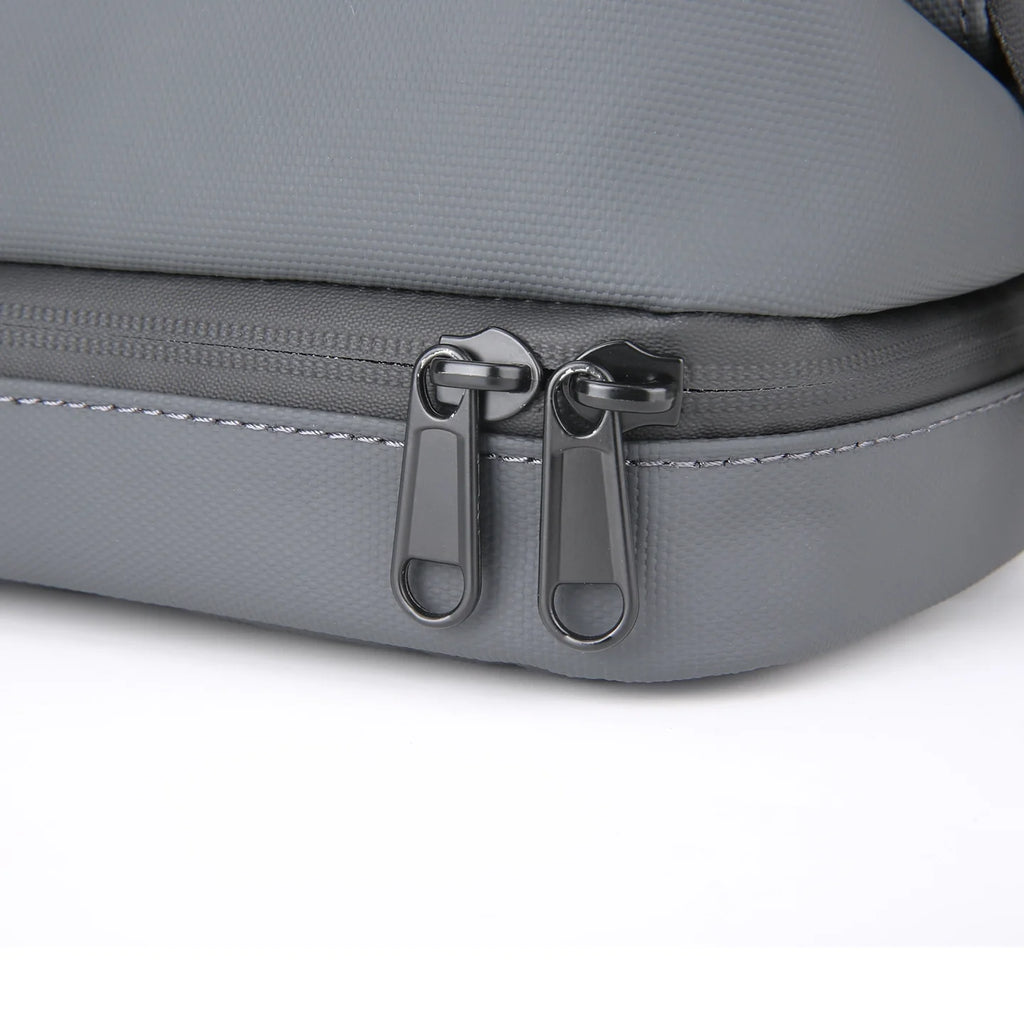 Switchstorage V: Toiletry Bag with Wet and Dry Areas for Modern Travelers