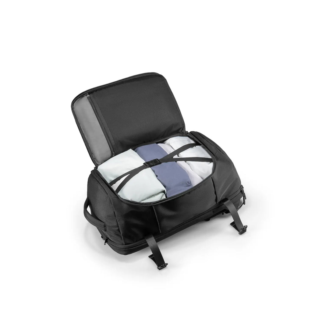 VacSpace: Sealed Compression Bags Create More Space