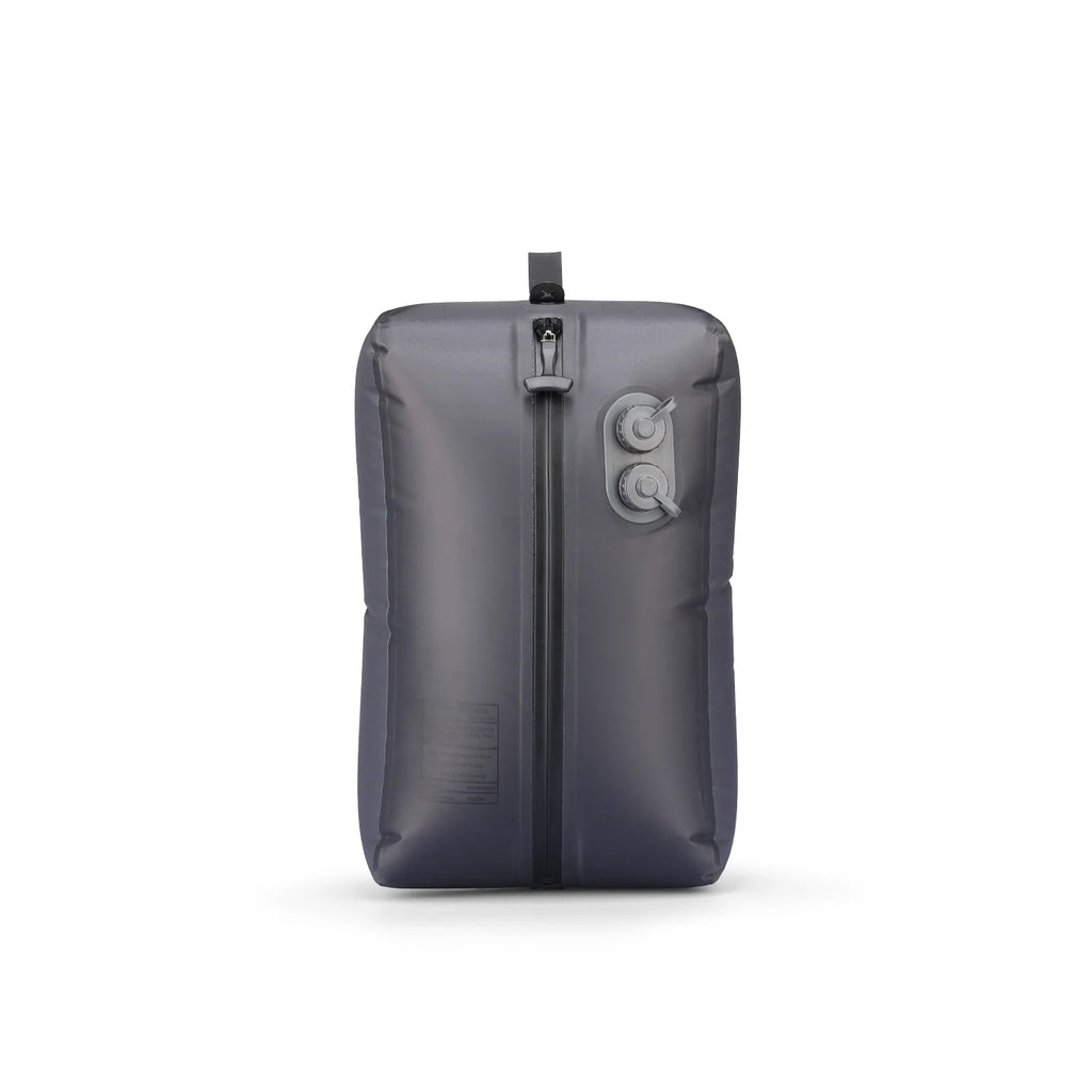 VacSpace Pro: Self-compressing Ziplock Bags Designed for Easy Organization of Clothing