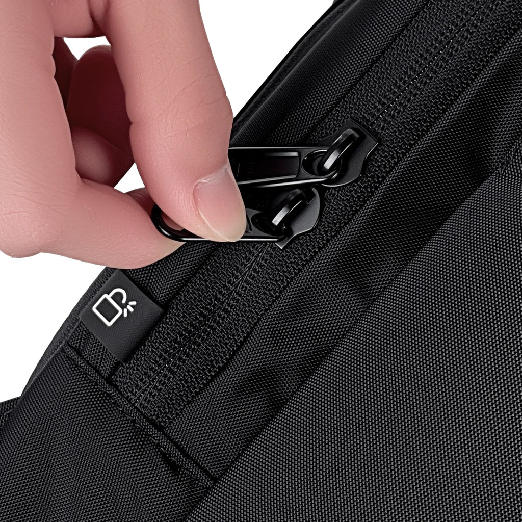 VanguardLock: Anti-Theft Laptop Backpack with Locking Zipper System