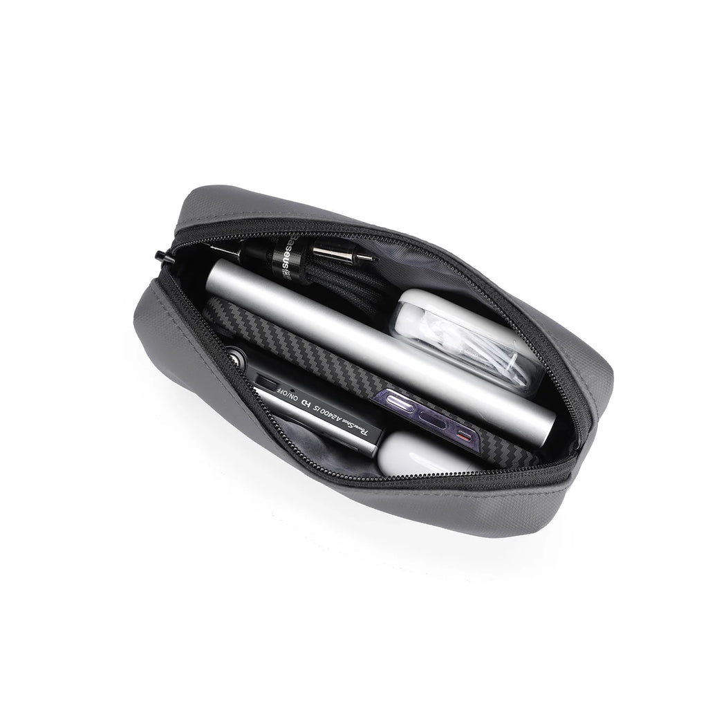 Portable Large Capacity Traveling Toiletries Bag